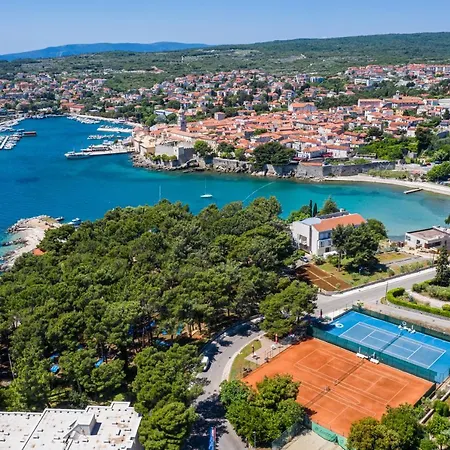 Lovorka - Drazica Hotel Krk Town