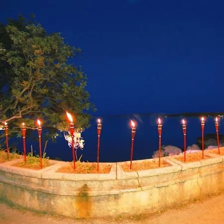 Lovorka - Drazica Otel