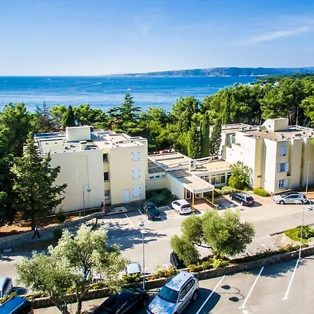 Lovorka - Drazica Hotel Krk Town