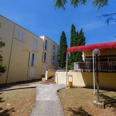 Lovorka - Drazica 3* Krk Town