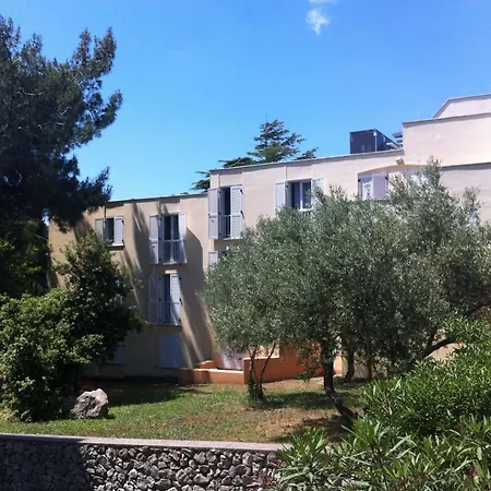 Hotel Lovorka - Drazica Krk Town