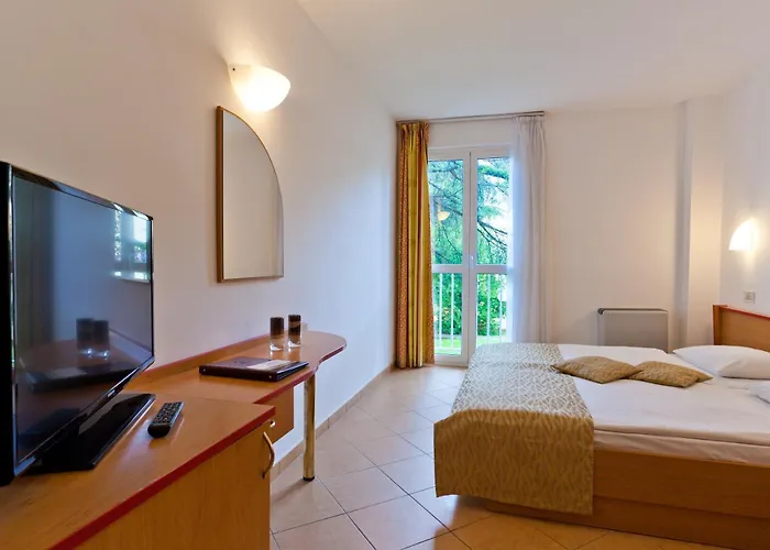 Lovorka - Drazica 3* Krk Town