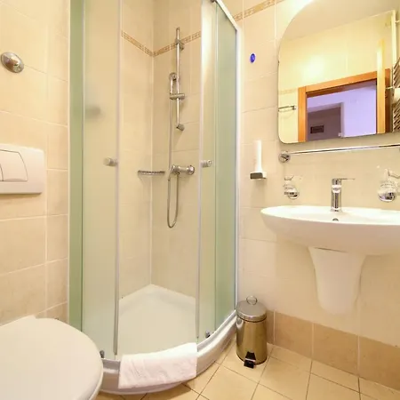 Lovorka - Drazica Hotel 3*