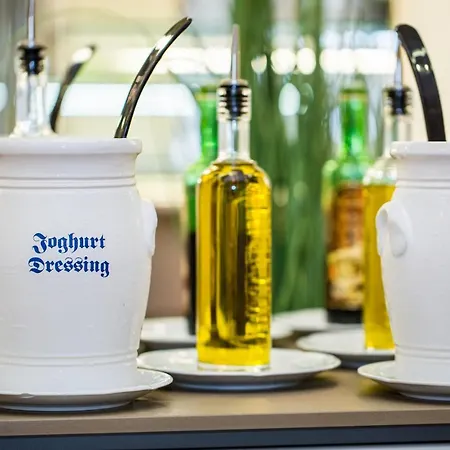 Hotel Lovorka - Drazica 3*