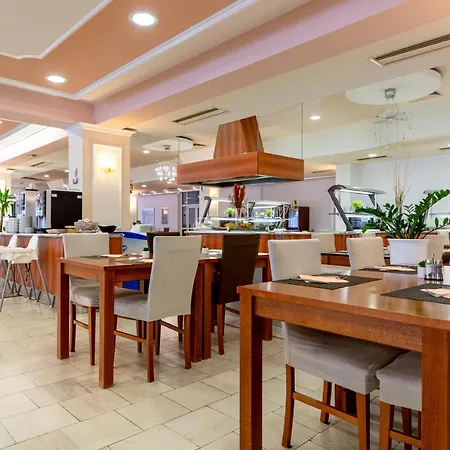 Lovorka - Drazica Hotel 3*