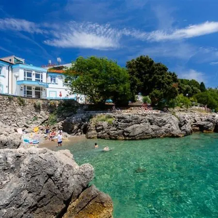 Lovorka - Drazica 3* Krk Town