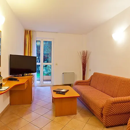 Lovorka - Drazica 3* Krk Town