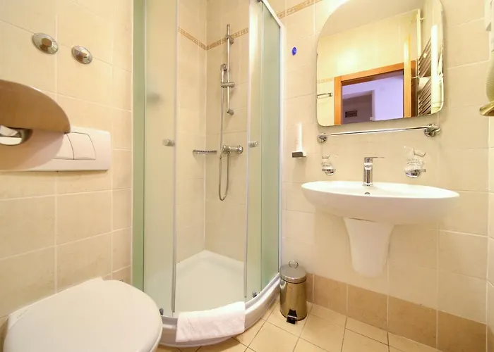 Lovorka - Drazica Hotel 3*