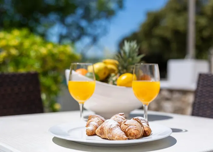 Lovorka - Drazica 3*