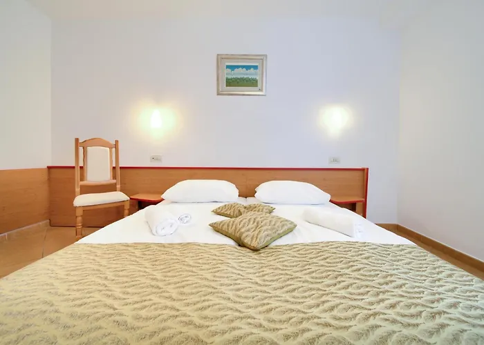 Lovorka - Drazica Hotel 3*