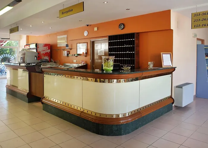 Lovorka - Drazica 3*